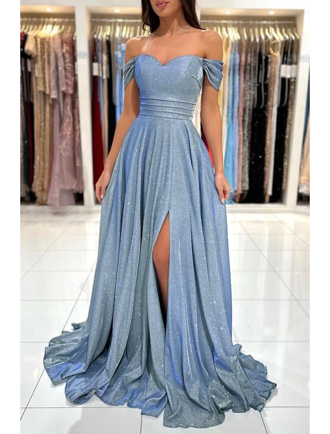 Vestido de noche de corte A, vestido sexy para boda, para invitada de boda, cola de corte, sin mangas, hombros descubiertos, vestido de dama de honor, tela de lúrex con abertura de lentejuelas fruncidas